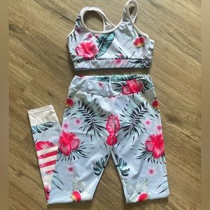 Tropical 2 piece athletic set